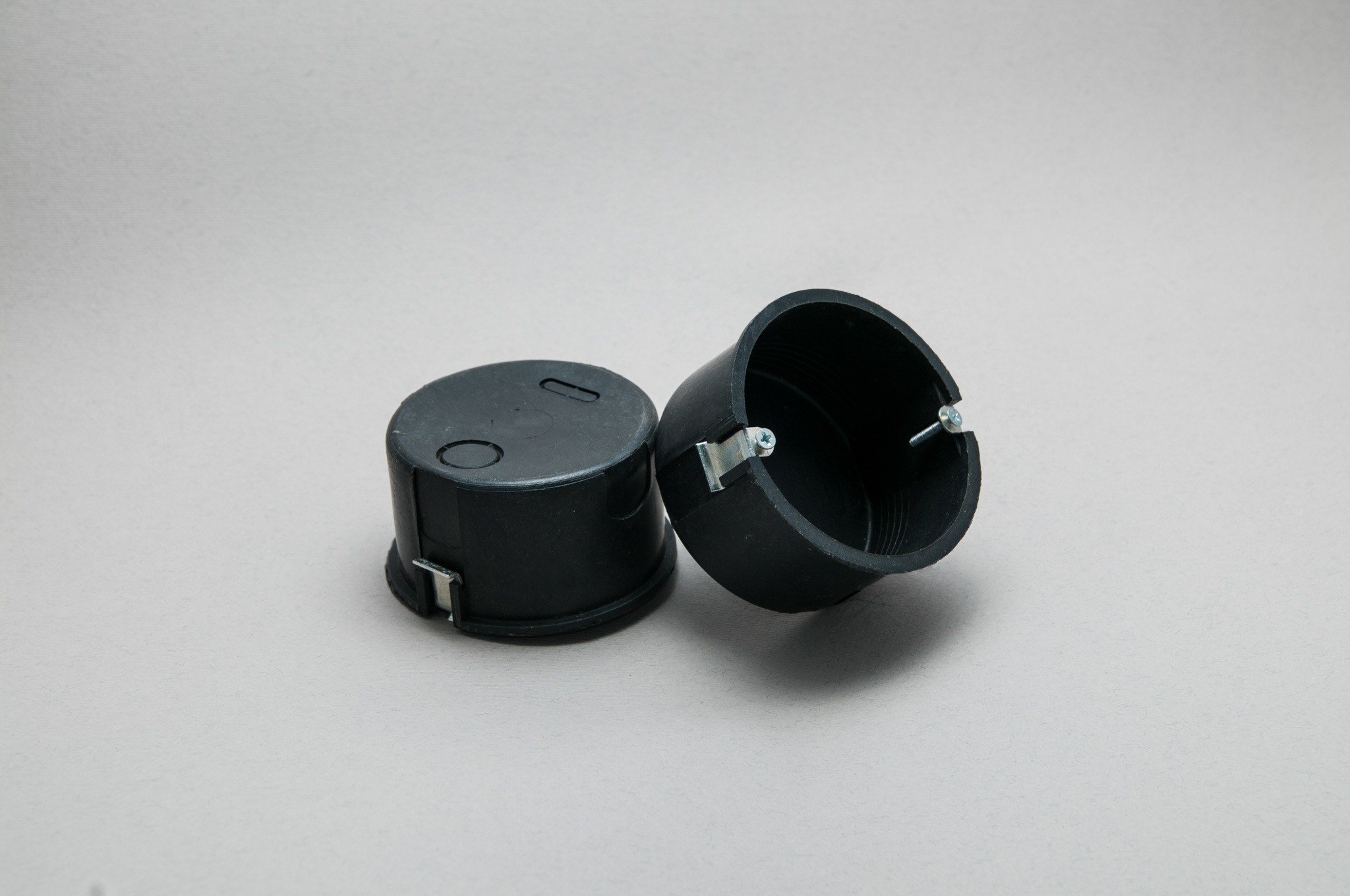 Montažna kutija za trofaznu utičnicu